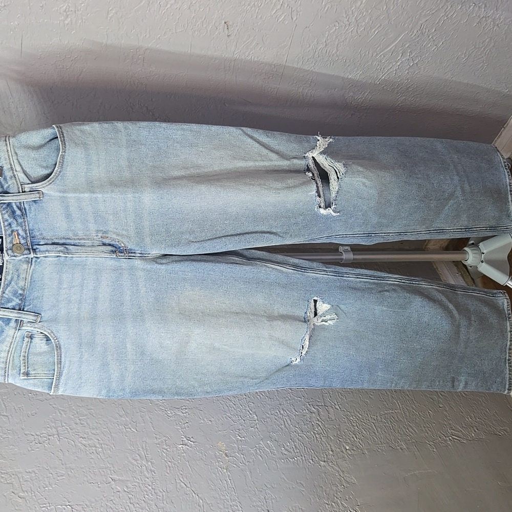 Hollister Ultra High Rise Dad Jeans Stylish Distressed Women's Jeans W29R
